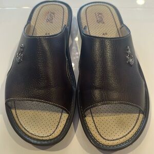 New Light weight, comfortable leather sandals